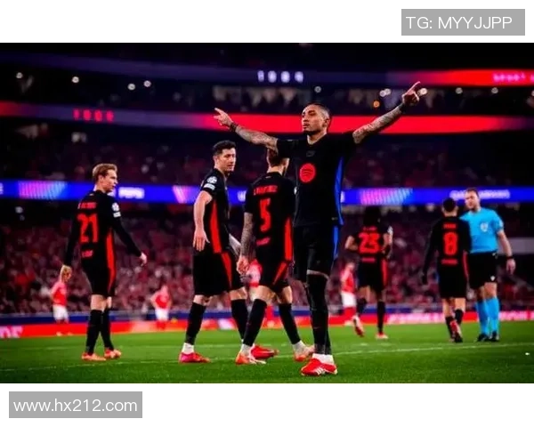 2013年欧冠小组赛巴萨与巴黎的激烈对决回顾与分析